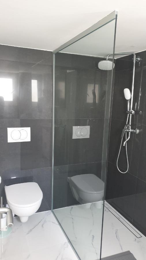 Izzy 2 Apartment Senj  Ngoại thất bức ảnh