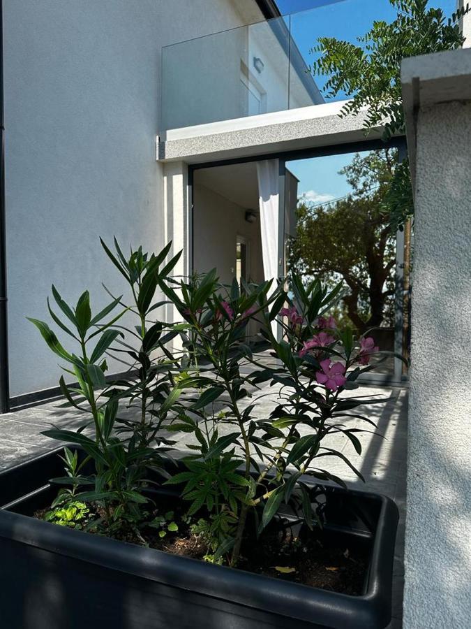 Izzy 2 Apartment Senj  Ngoại thất bức ảnh